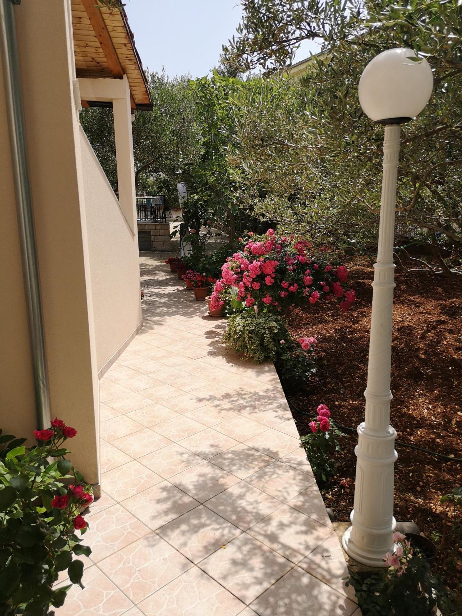 Apartments Govic Zaboric Esterno foto