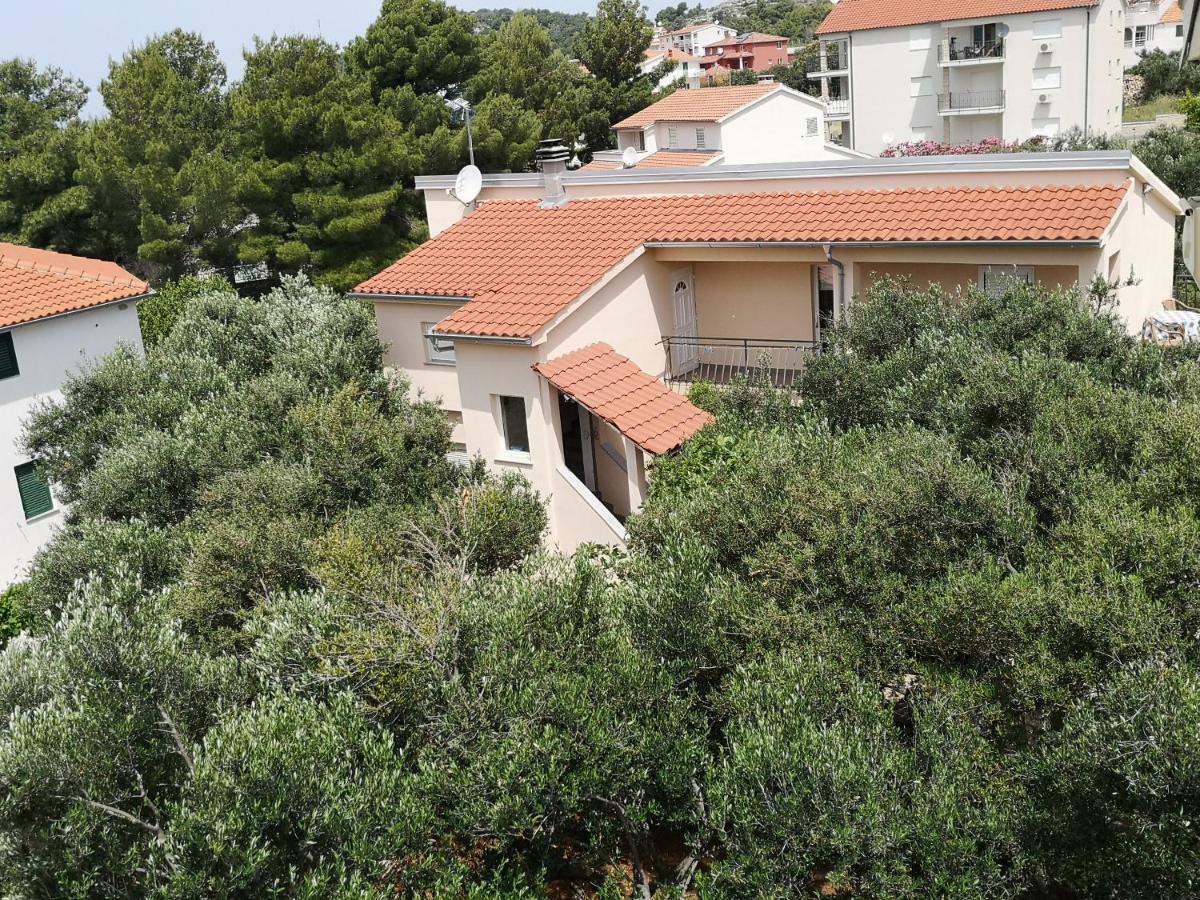 Apartments Govic Zaboric Esterno foto